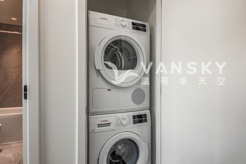 251124154845_765-6600 Minoru Blvd Richmond-8.jpg